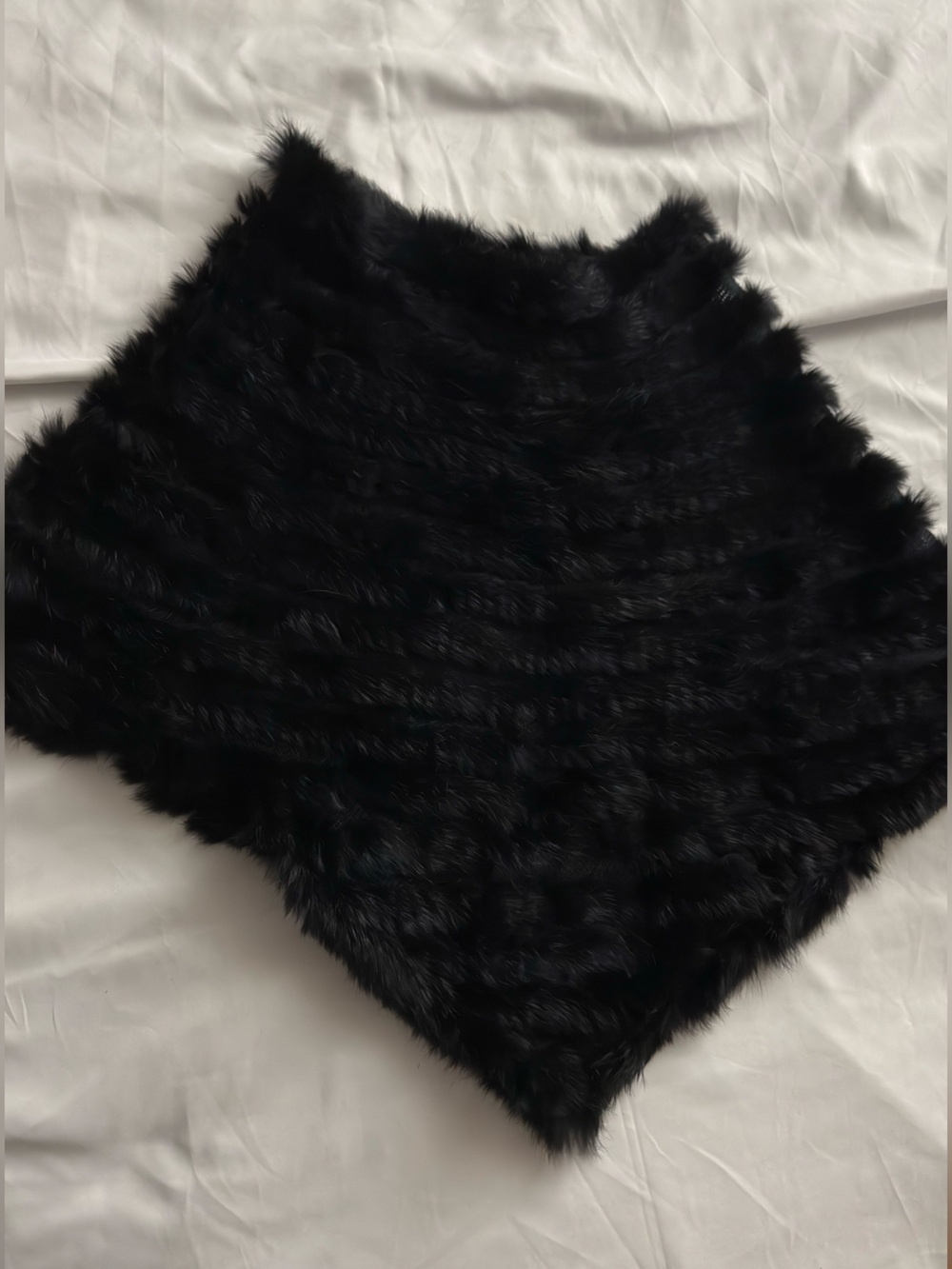Cejon Rabbit Fur Poncho Shawl- Size: Versatile